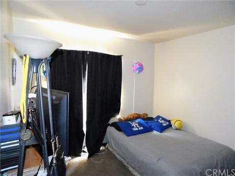 11126 Tamarisk Rd, Adelanto, CA 92301 photo 9