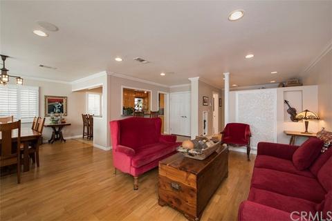 731 E 70th St, Long Beach, CA 90805 photo 2