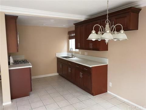 2433 E 15th St, Long Beach, CA 90804 photo 2