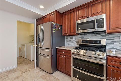 11360 Orrs Ct, Cypress, CA 90630 photo 9
