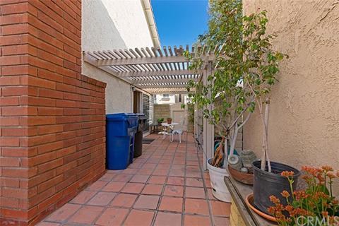 11360 Orrs Ct, Cypress, CA 90630 photo 30