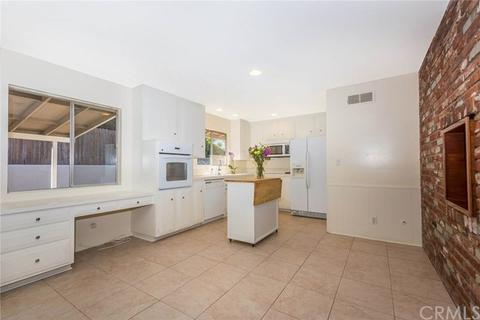 1118 E Darby Ave, Orange, CA 92865 photo 9