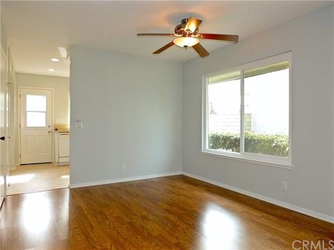 5271 Charing Cross Rd, Westminster, CA 92683 photo 11