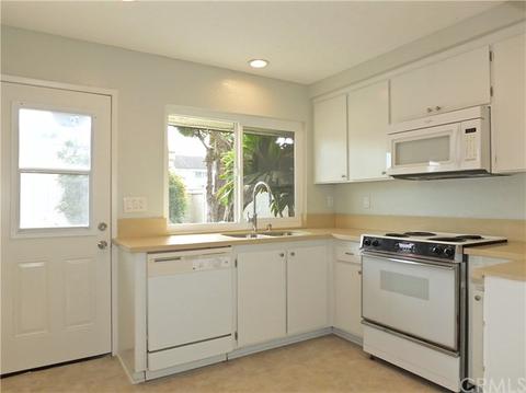 5271 Charing Cross Rd, Westminster, CA 92683 photo 12