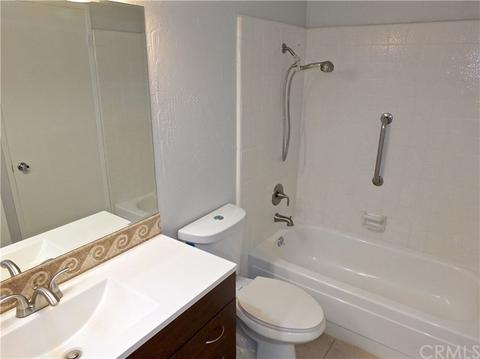 5271 Charing Cross Rd, Westminster, CA 92683 photo 22