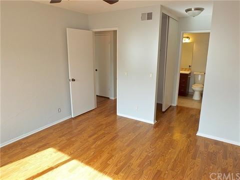 5271 Charing Cross Rd, Westminster, CA 92683 photo 17