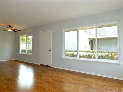 5271 Charing Cross Rd, Westminster, CA 92683 photo 7