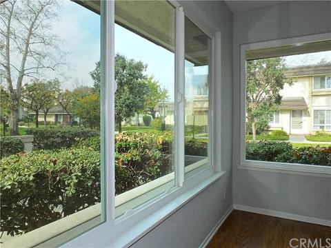 5271 Charing Cross Rd, Westminster, CA 92683 photo 8