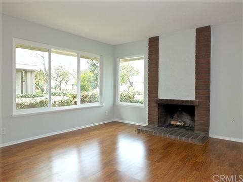 5271 Charing Cross Rd, Westminster, CA 92683 photo 6