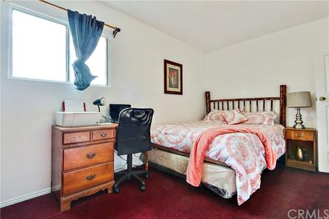 322 E Burnett St, Long Beach, CA 90806 photo 4