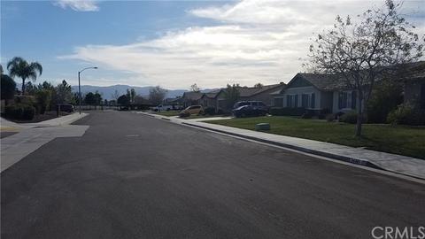 14381 Serenade Dr, Eastvale, CA 92880 photo 2