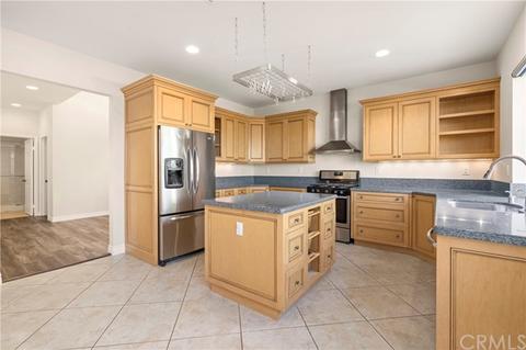 8865 E Fallsview Rd, Anaheim, CA 92808 photo 6