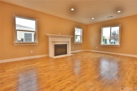 7432 3rd St, Downey, CA 90241 photo 2