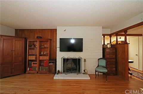 1010 E Chestnut Ave, Orange, CA 92867 photo 4
