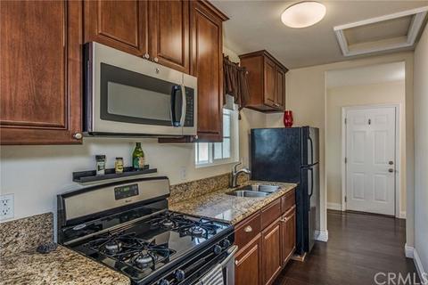 843 Eagle St, Long Beach, CA 90806 photo 1