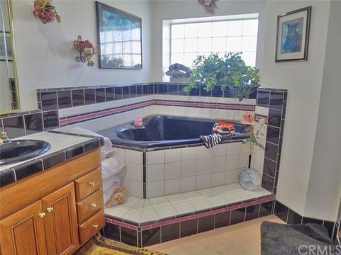 447 S Loretta Dr, Orange, CA 92869 photo 27