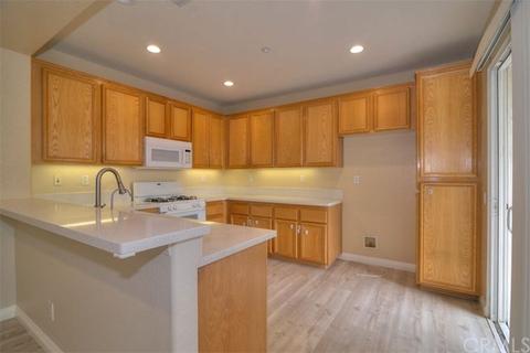 2207 Strickler Dr, Fullerton, CA 92833 photo 4