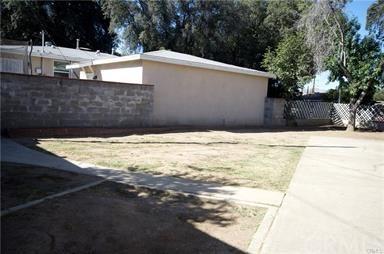 9572 Sara Ct, Riverside, CA 92503 photo 4