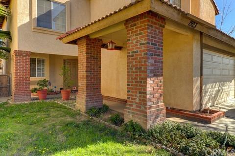 1923 Neptune Dr, Perris, CA 92571 photo 2