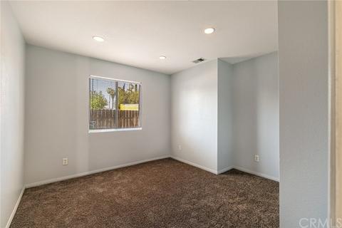 3754 Farnham Pl, Riverside, CA 92503 photo 9