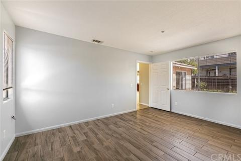 3754 Farnham Pl, Riverside, CA 92503 photo 10
