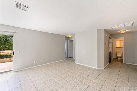 3754 Farnham Pl, Riverside, CA 92503 photo 6