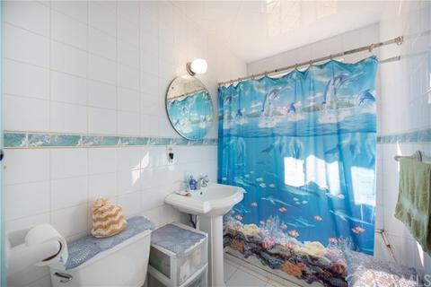 667 E H St, Colton, CA 92324 photo 28