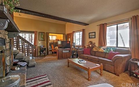 214 Maple Ln, Sugarloaf, CA 92386 photo 4