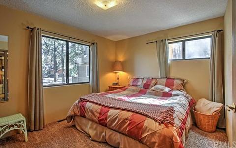 214 Maple Ln, Sugarloaf, CA 92386 photo 8