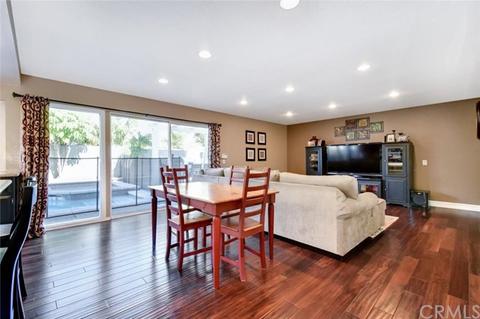 6085 Jeffrey Mark St, Cypress, CA 90630 photo 23