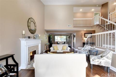 6085 Jeffrey Mark St, Cypress, CA 90630 photo 12