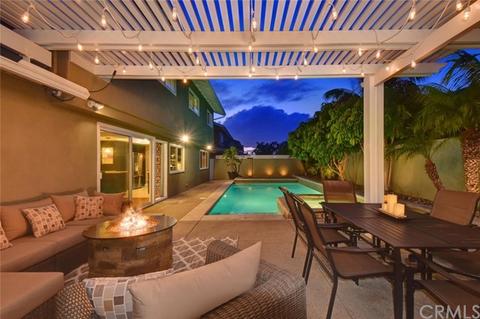 6085 Jeffrey Mark St, Cypress, CA 90630 photo 2