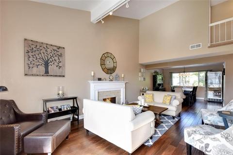 6085 Jeffrey Mark St, Cypress, CA 90630 photo 11