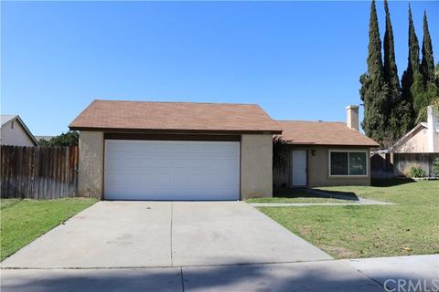 1241 American Dr, Riverside, CA 92501 photo 2