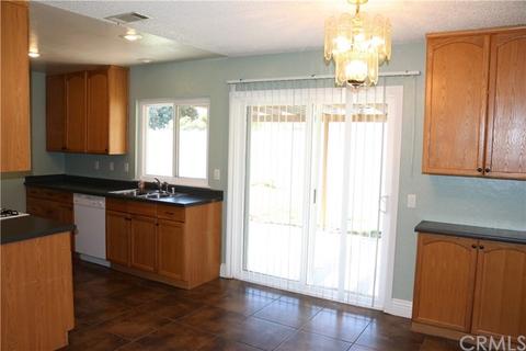 1241 American Dr, Riverside, CA 92501 photo 13