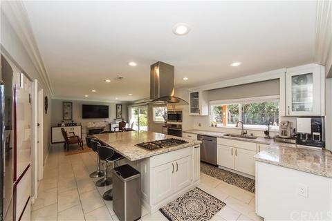 1552 Yermo Pl, Fullerton, CA 92833 photo 5