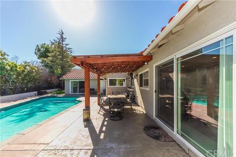 1552 Yermo Pl, Fullerton, CA 92833 photo 2