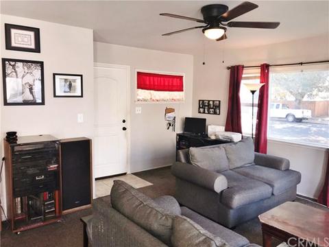 4465 Canterbury Rd, Riverside, CA 92504 photo 2