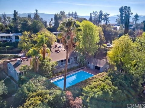 1520 Crown St, Redlands, CA 92373 photo 2