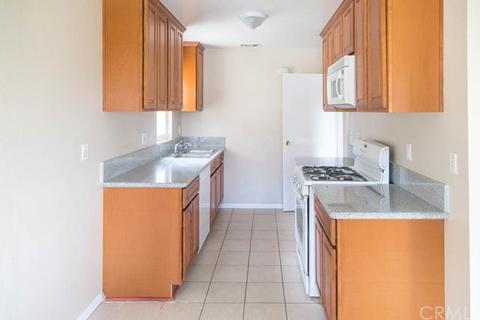 3150 Waldorf Dr, Riverside, CA 92507 photo 4