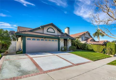 3330 Fallenleaf Dr, Corona, CA 92882 photo 2