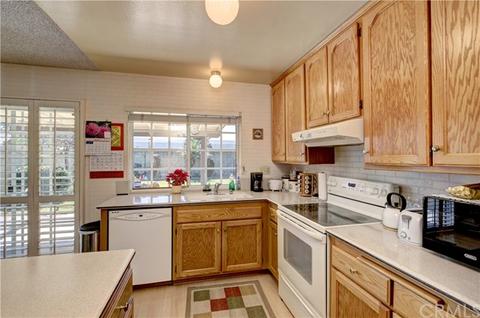 6586 Walnut St, Cypress, CA 90630 photo 15