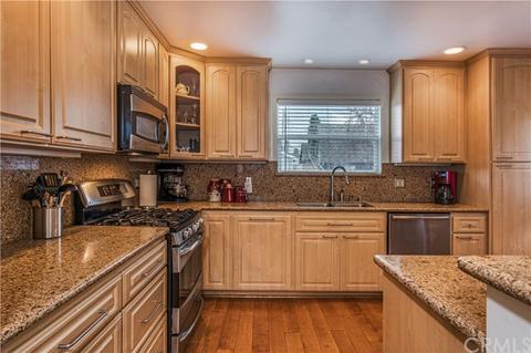 3080 Hackett Ave, Long Beach, CA 90808 photo 4