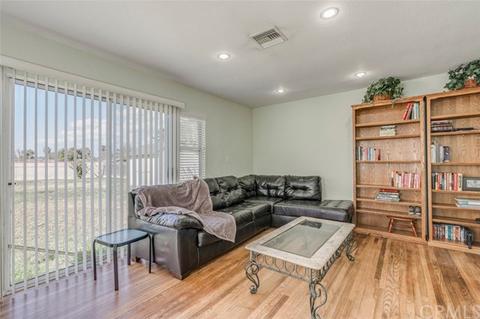 10389 Devillo Dr, Whittier, CA 90604 photo 4