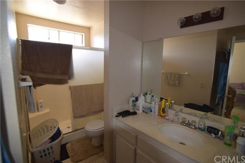 827 E Jackson St, Rialto, CA 92376 photo 9