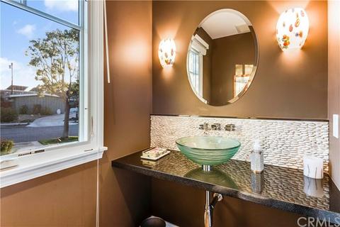 900 Bryant Rd, Long Beach, CA 90815 photo 16