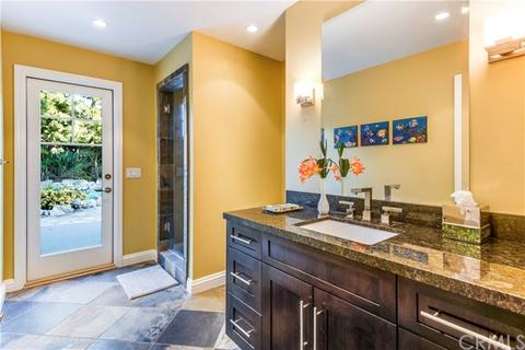 900 Bryant Rd, Long Beach, CA 90815 photo 15