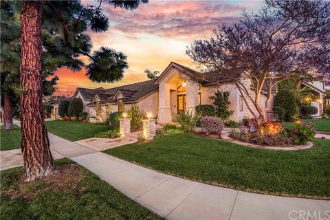 900 Bryant Rd, Long Beach, CA 90815 photo 1