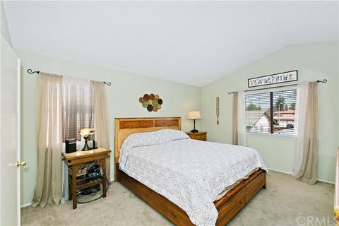4220 Sunrose Dr, Riverside, CA 92505 photo 17