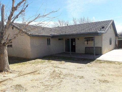 735 E Ivesbrook St, Lancaster, CA 93535 photo 7